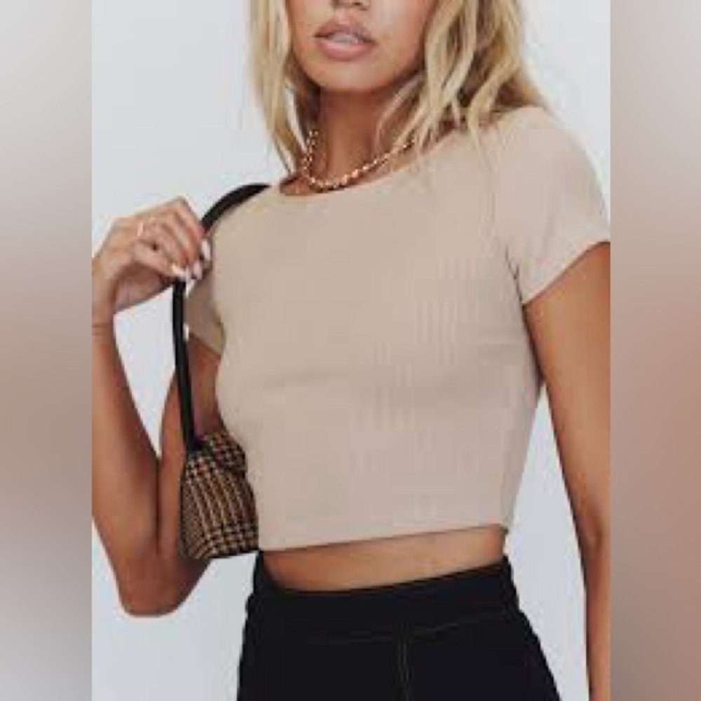 📍Princess Polly Beige Ribbed Crop Top Sz 4 - Picture 3 of 6